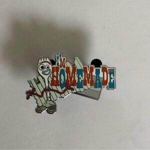 Disney Parks Collection Forky Pin